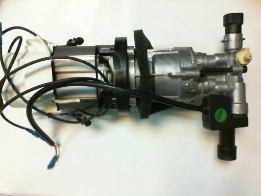Электронасосный агрегат Makita HW 111