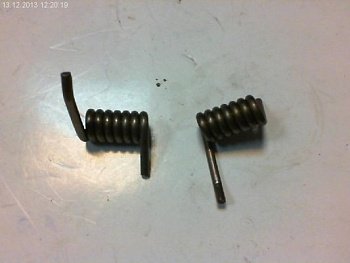 Поворотна пружина  4 Makita BO3700
