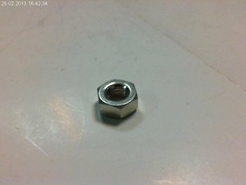 Гайка Makita 9404,9910,HR3000