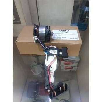 Двигун з вимикачем DeWALT DCD701