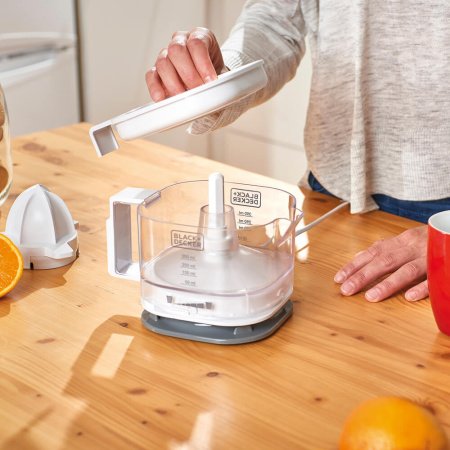 Соковитискач BLACK+DECKER BXCJ25E