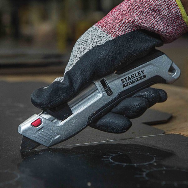 Ніж безпечний з лезом для оздоблювальних робіт STANLEY FMHT10367-0