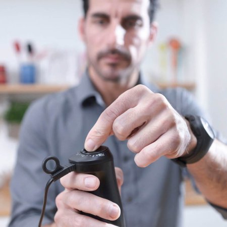 Ручний блендер BLACK+DECKER BXHB1200E
