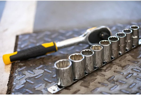 Набір головок торцевих 1/2 з одинадцяти предметів STANLEY STMT82671-0