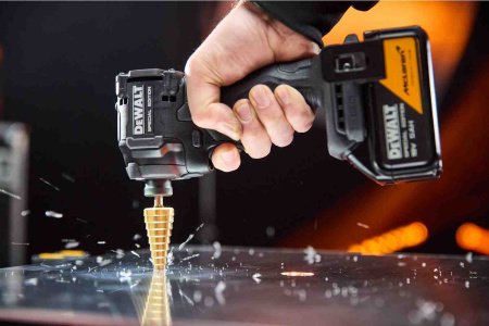 Шурупокрут ударний McLaren F1 TEAM SPECIAL EDITION DeWALT DCF86MP1T