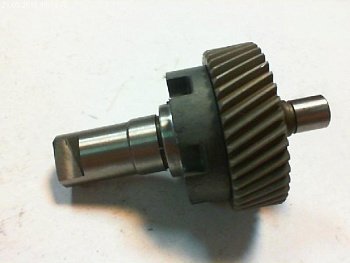 Зубчатое  колесо + шпиндель DeWALT