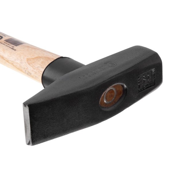 Молоток слюсарний 800 г, ручка ясен INTERTOOL HT-0255