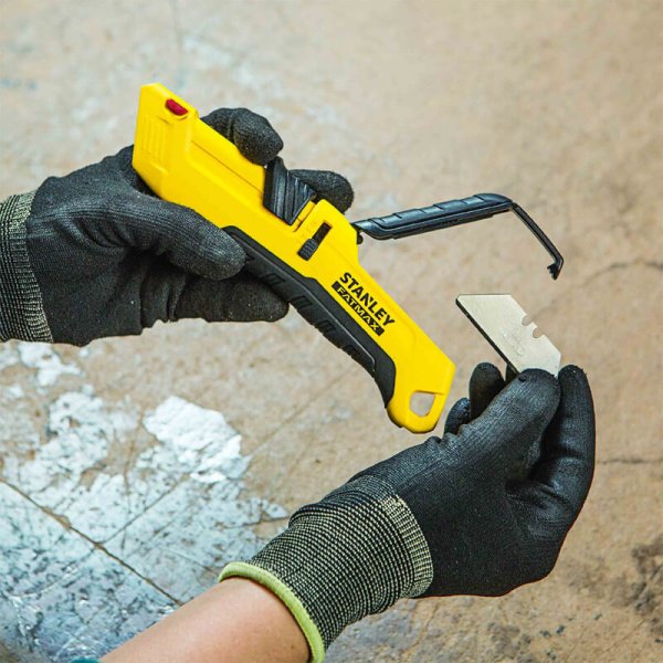 Ніж безпечний з лезом для оздоблювальних робіт STANLEY FMHT10365-0