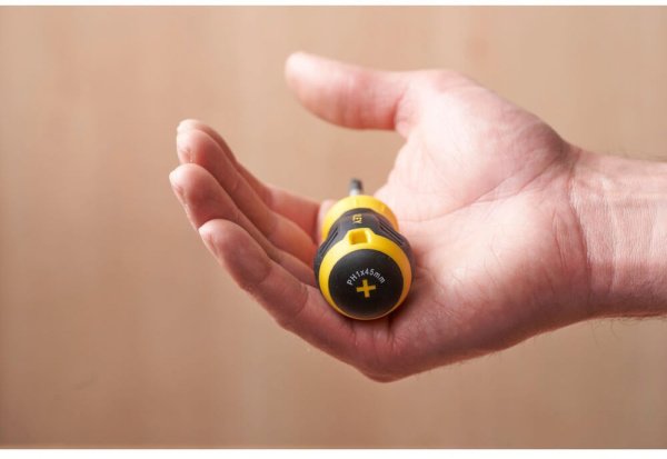 Викрутка Cushion Grip під шліц Ph1 з довжиною жала 45 мм STANLEY STHT16154-0