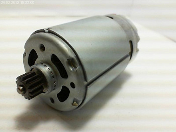 Двигун постійного струму Makita 6270