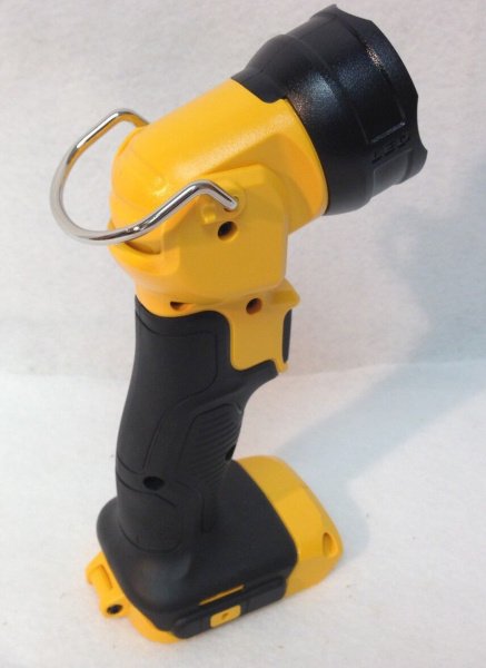 Ліхтар світлодіодний акумуляторний DeWALT DCL040