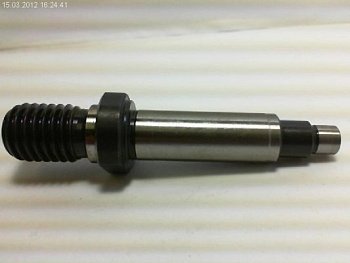 Шпиндель Makita 9562,9565,9566