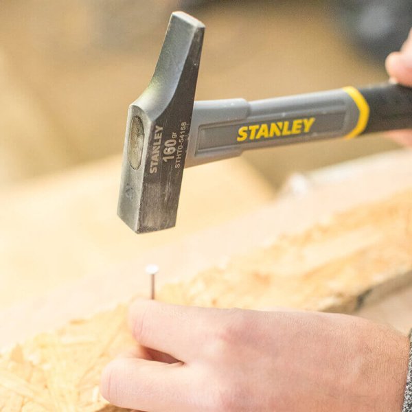 Молоток столярний Fiberglass з вагою головки 160 г STANLEY STHT0-54158